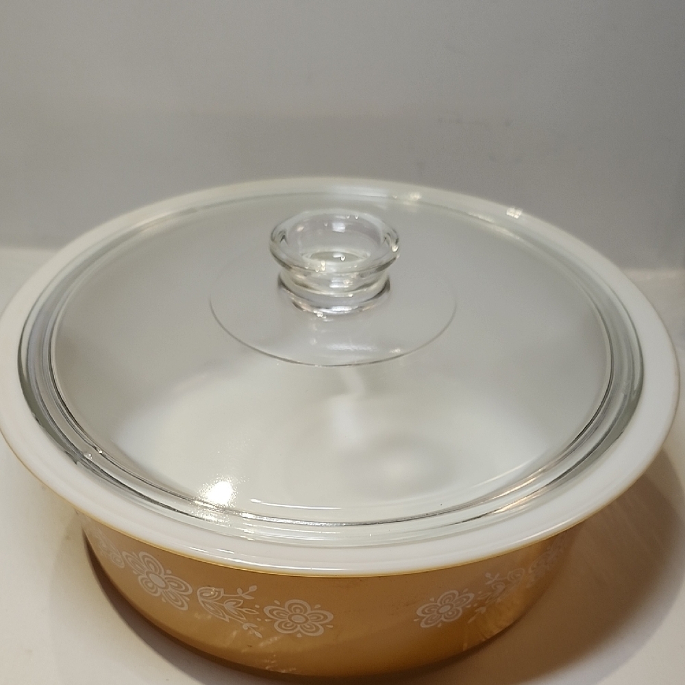 Pyrex 664- 4qt Gold Butterflies Floral Glass Lid Casserole Dish